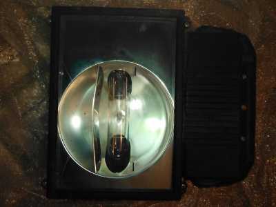 продам прожектор 500вт