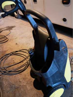 Продам Karcher Professional HD10/21-4S