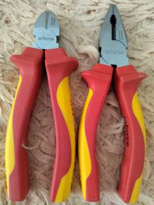 Плоскогубцы Бокоррезы