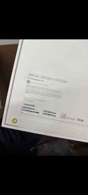 MacBook Pro 16" (конец 2024 г.)