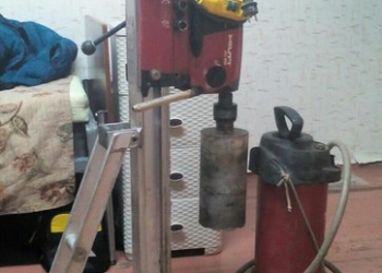 Продам алмазную бурильную установку.