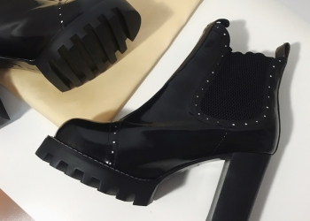 LOUIS VUITTON Chelsea Ankle Boots