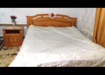 Продаю двухспальную кровать с матрасом