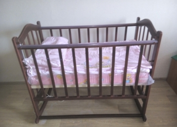 Продаю детскую кроватку