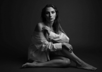 Профессиональный фотограф,создам для вас в фотографиях ваш маленький мир..