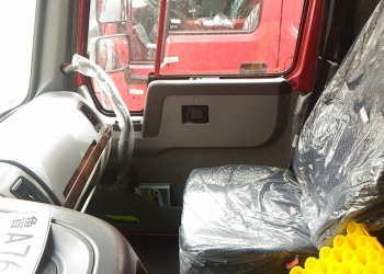 Самосвал howo 6x4