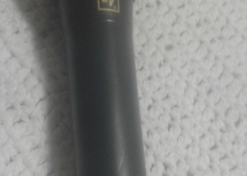 Продаю микрофон новый. EV.