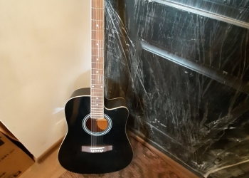 Гитара акустическая