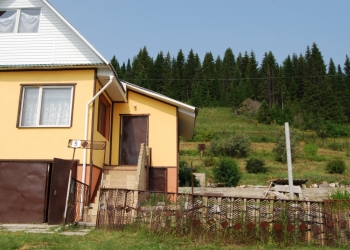продается коттедж с земельным участком