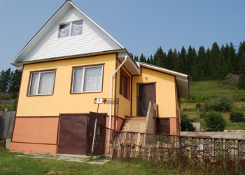продается коттедж с земельным участком