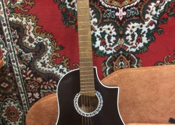 Продам гитару