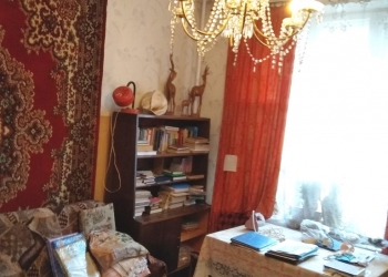 1-к квартира, 44 м2, 4/5 эт. Сталинка почти 2-х комнатная (комната разделена)