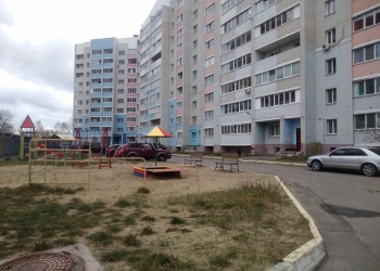 3-к квартира, 85 м2, 1/10 эт.