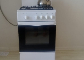 Продам б/у газовую плиту