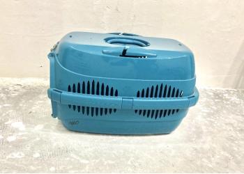 Переноска пластиковая для кошки