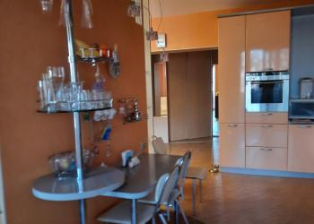 3-к квартира, 95 м2, 5/10 эт.