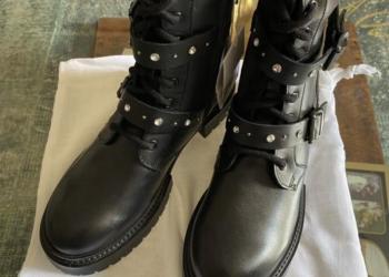 Zara новые кожаные сапоги