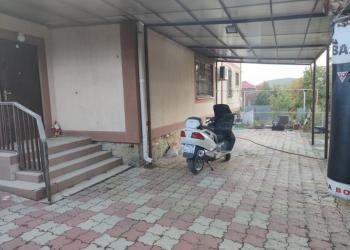 Продам дом на два входа