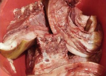 Свинина,ребро 1кг 400р ,голова свиньи 1кг 200 ,грудка 1кг700р