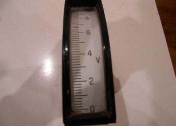 Вольтметр м4243