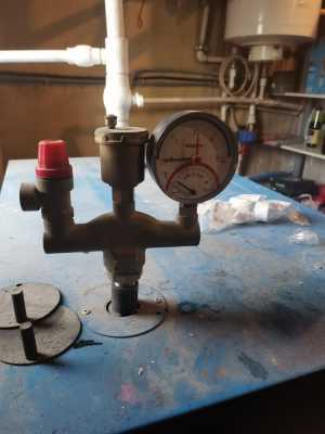 Твердотоплевный кател