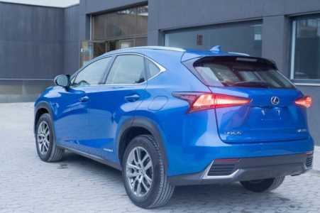 Lexus NX, 2020