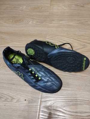 Продаю хорошие бутсы для зала р.41