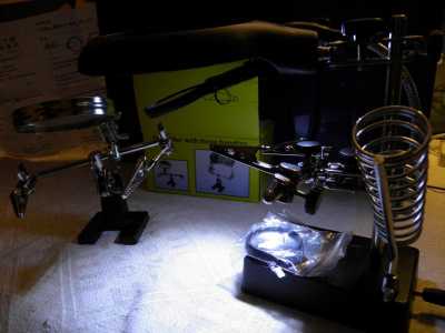 Третья рука для пайки