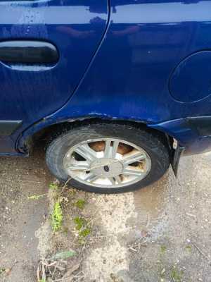 Ford ������, 2000