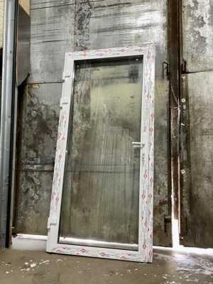 Двери пластиковые новые