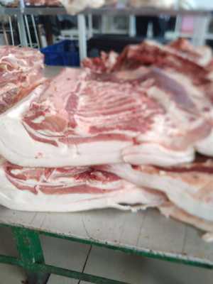 грудинка свиная ,деревенская ,домашняя