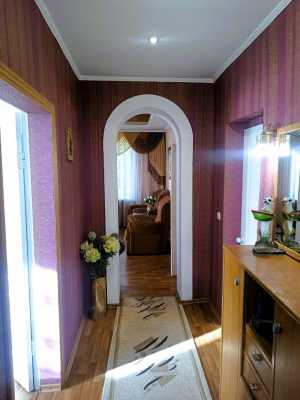 Продам 3-к квартира, евроремонт 80 м2, 2/3 эт.