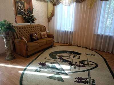 Продам 3-к квартира, евроремонт 80 м2, 2/3 эт.