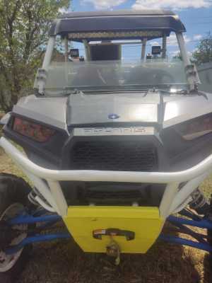  Polaris RZR 1000