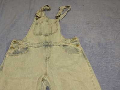 Джинсовый комбинезон