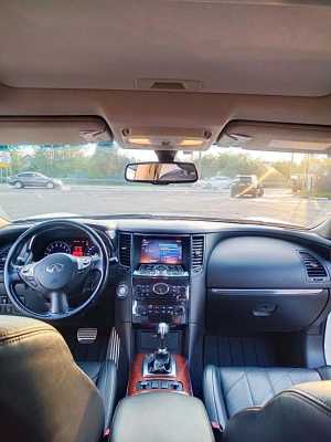 Infiniti FX37, 2010