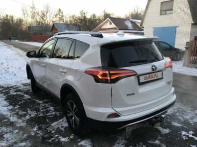 Toyota RAV4, 2015