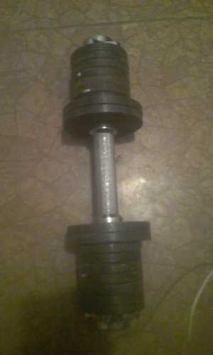 Продам гантэлю