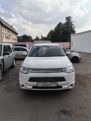 Mitsubishi Outlander, 2013