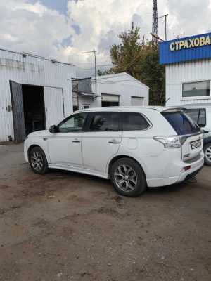 Mitsubishi Outlander, 2013