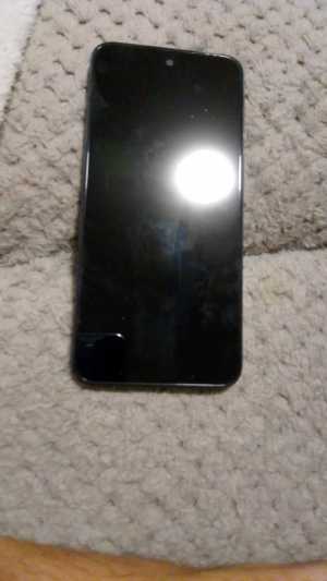 Продаётся телефон