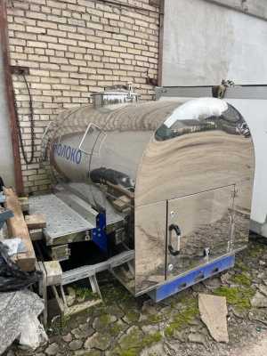 цистерна 1200л+изотермическая будка Газель 3302