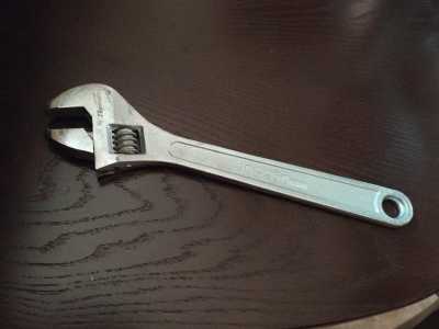 Ключ разводной