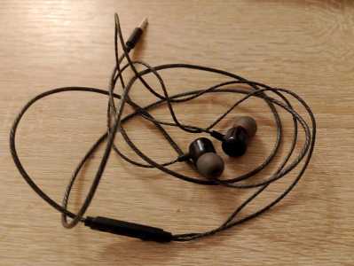 Наушники проводные