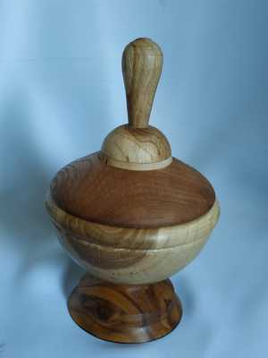 Токарные изделия из дерева