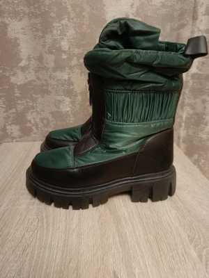 Женские зимние дутики