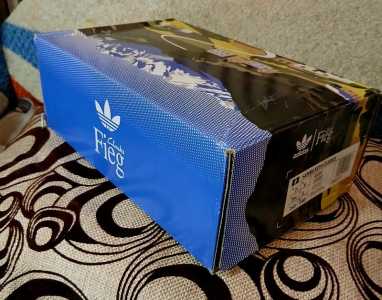 Продаю новые кроссовки adidas 39 размер. Не подошёл размер. Цена 3000