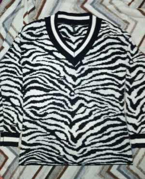 Продам кофту befree