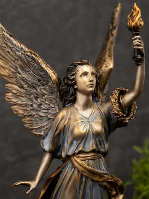 Бронзовые скульптуры