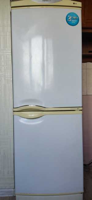 Продам холодильник б/у